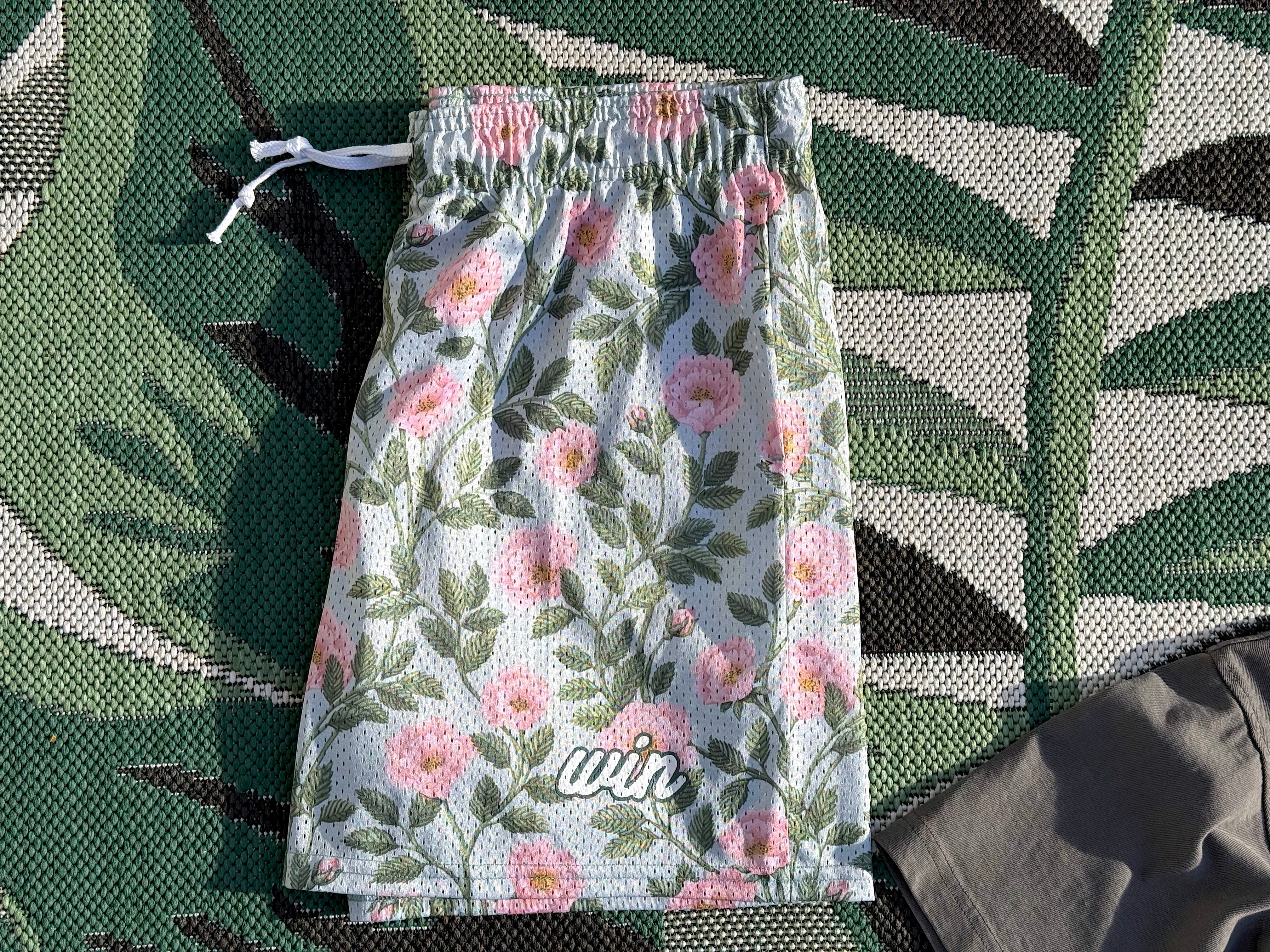 Win Mesh Shorts - Floral
