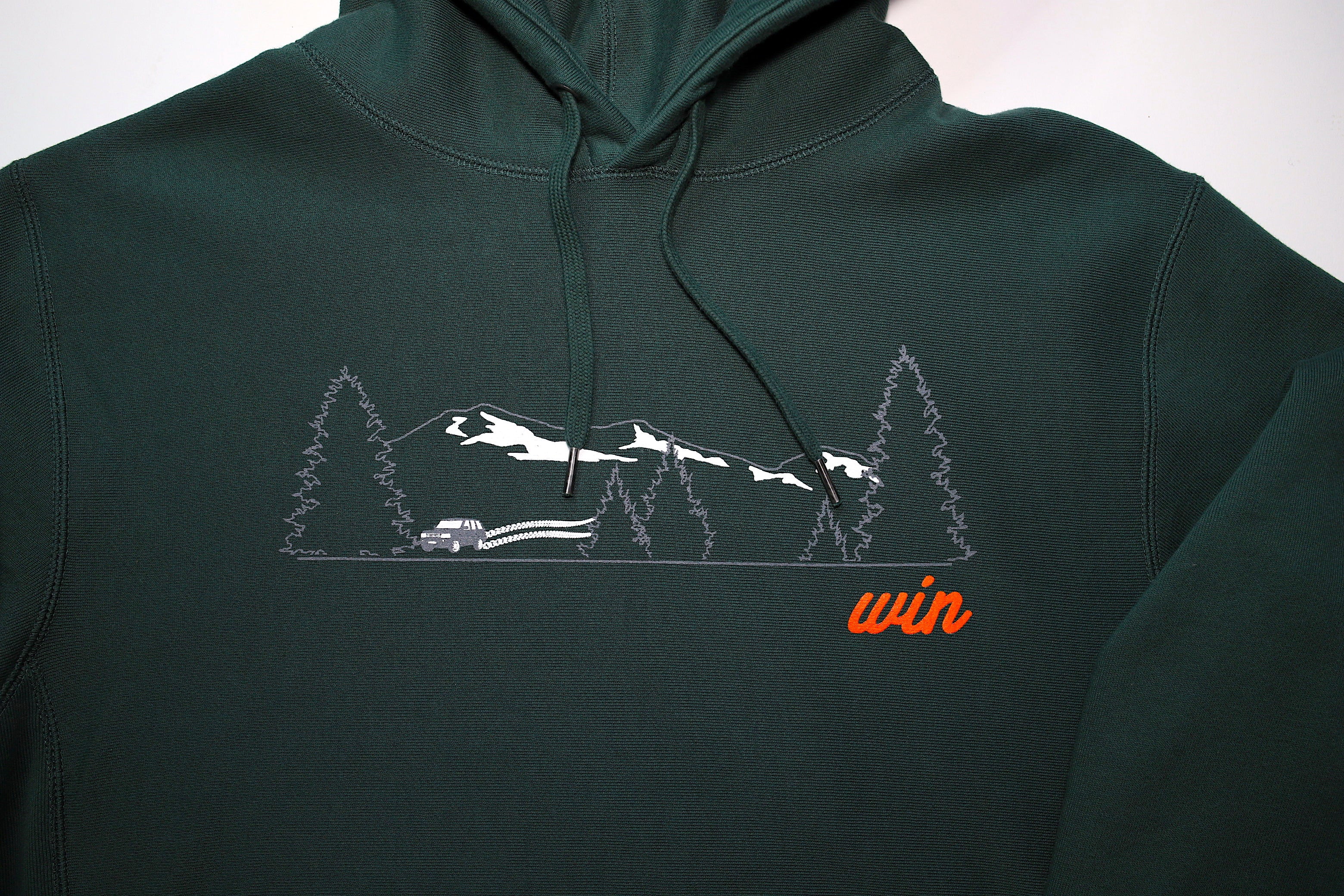 Win "Souvenir" Hoodie in Forest Green